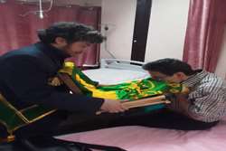 پرچم با شکوه ضامن آهو در  مجتمع بعثت 