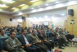 مراسم تکریم و معارفه مدیر مرکز آموزشی درمانی تخصصی و فوق‌تخصصی بعثت با حضور معاون توسعه مدیریت و منابع دانشگاه و دیگر مسئولان برگزار شد.