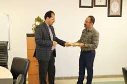 تقدیر از مخترع جوان در بعثت